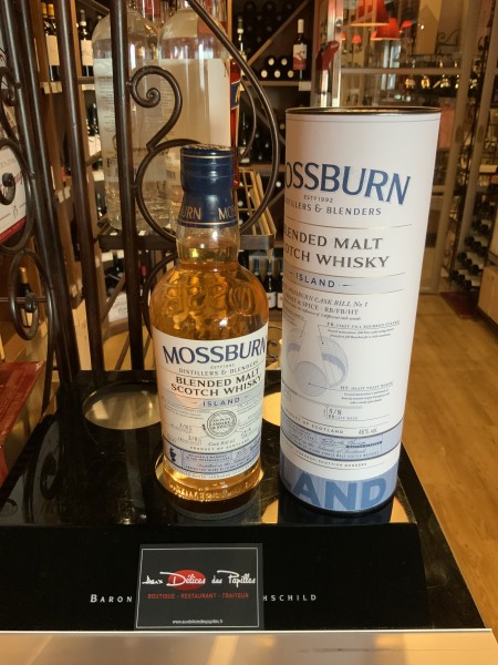 Scotch whisky blended malt épicé et fumé vieilli 3 fûts différents MOSSBURN